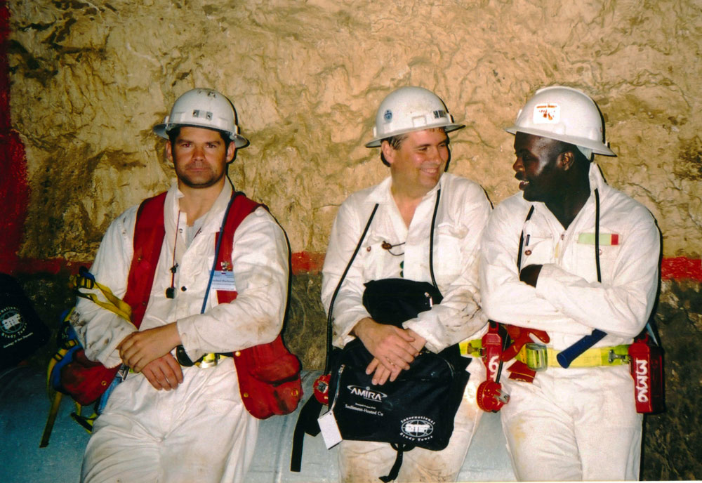 [Waiting for the cage, Konkola]