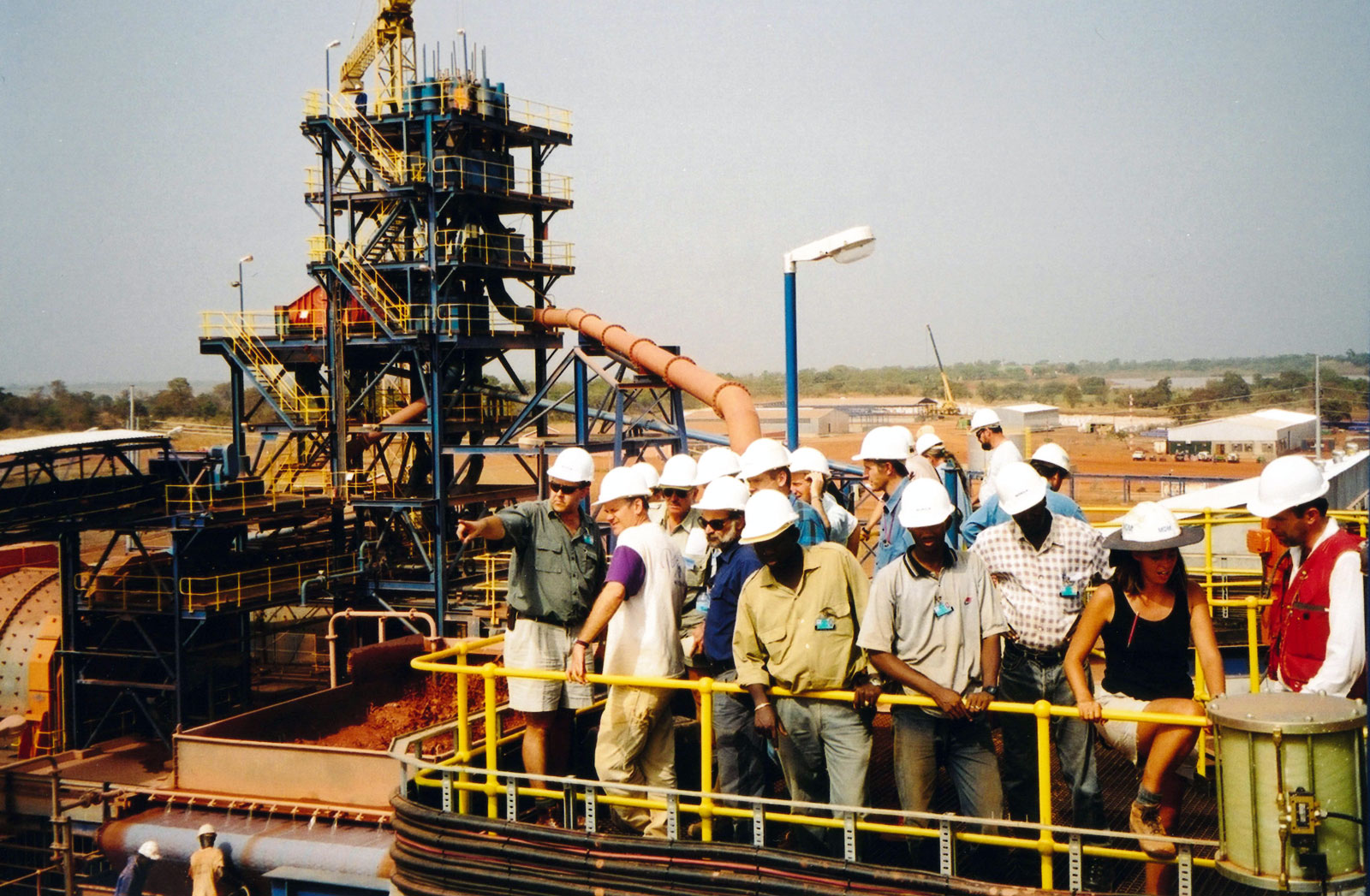 Peet van Schalkwyk explains the process on the treatment plant at Morila, Mali.