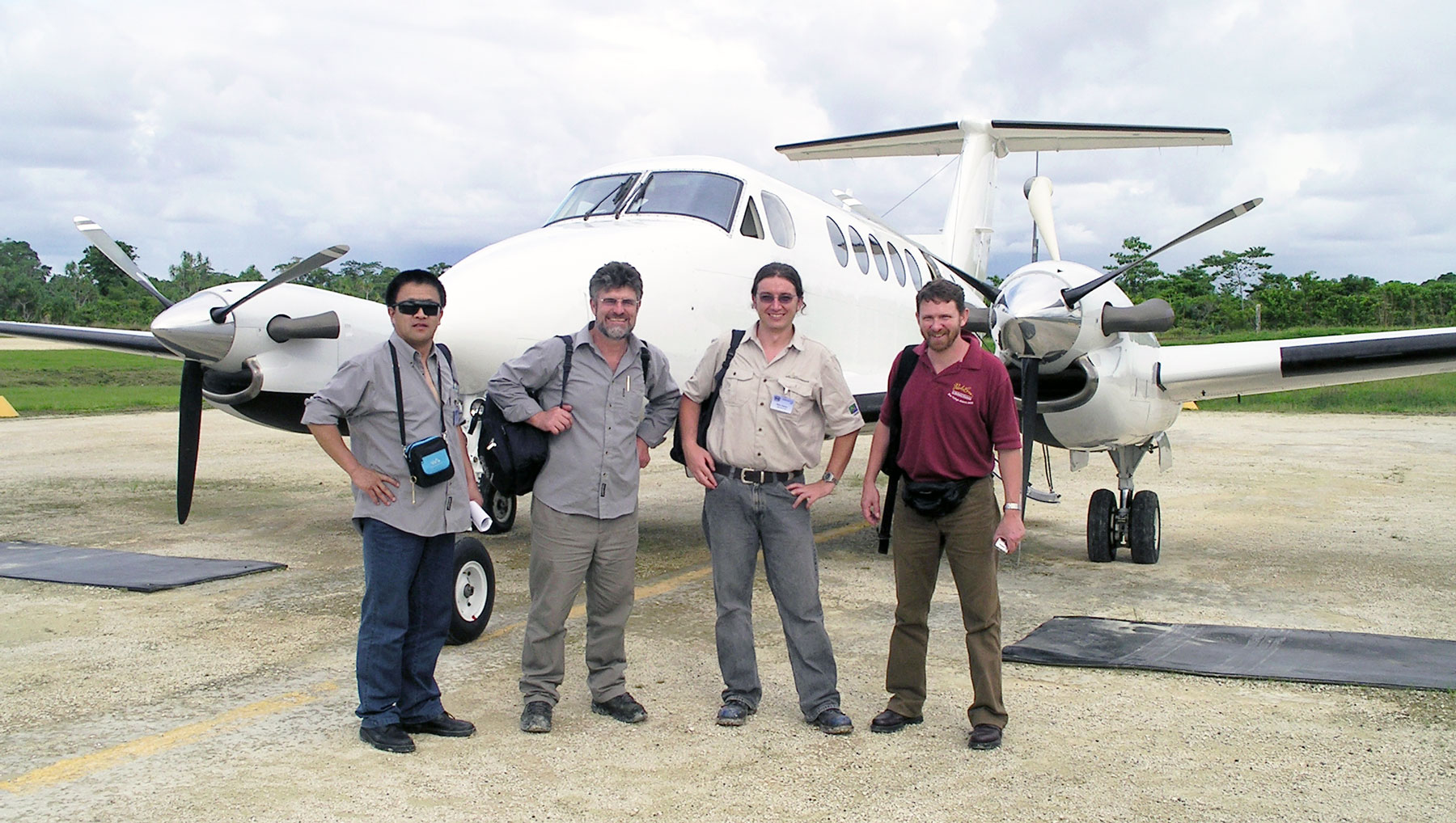 King Air and tour group at Lihir