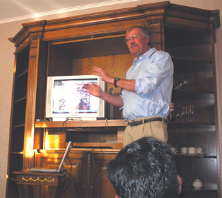 Dean Rossell presents